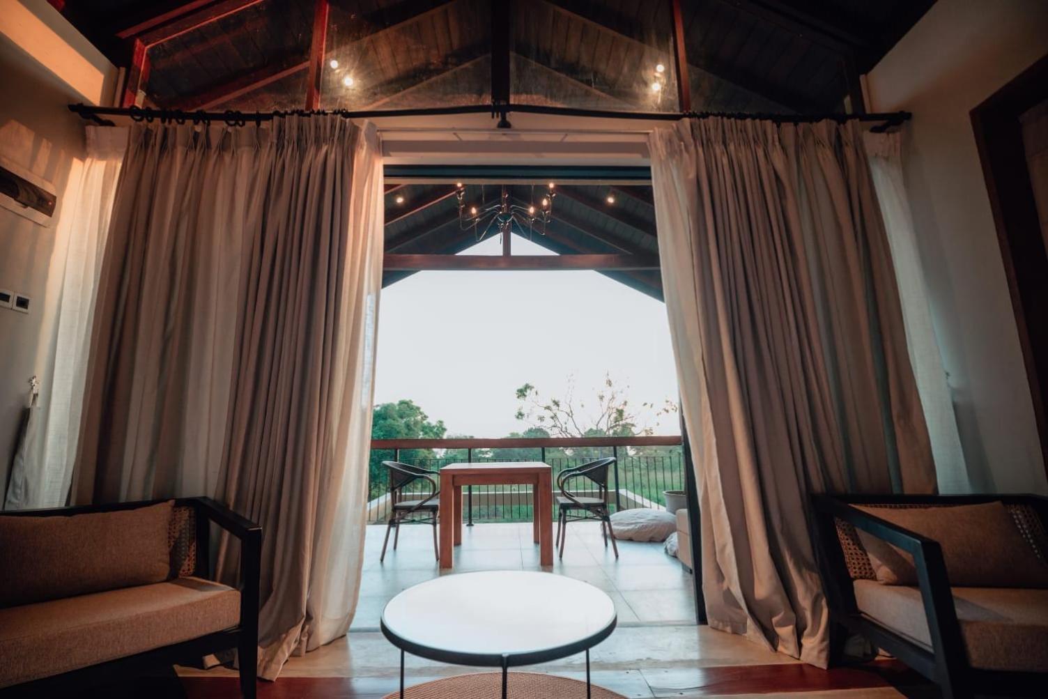 The Villa Lakeshore Holambra Exterior foto