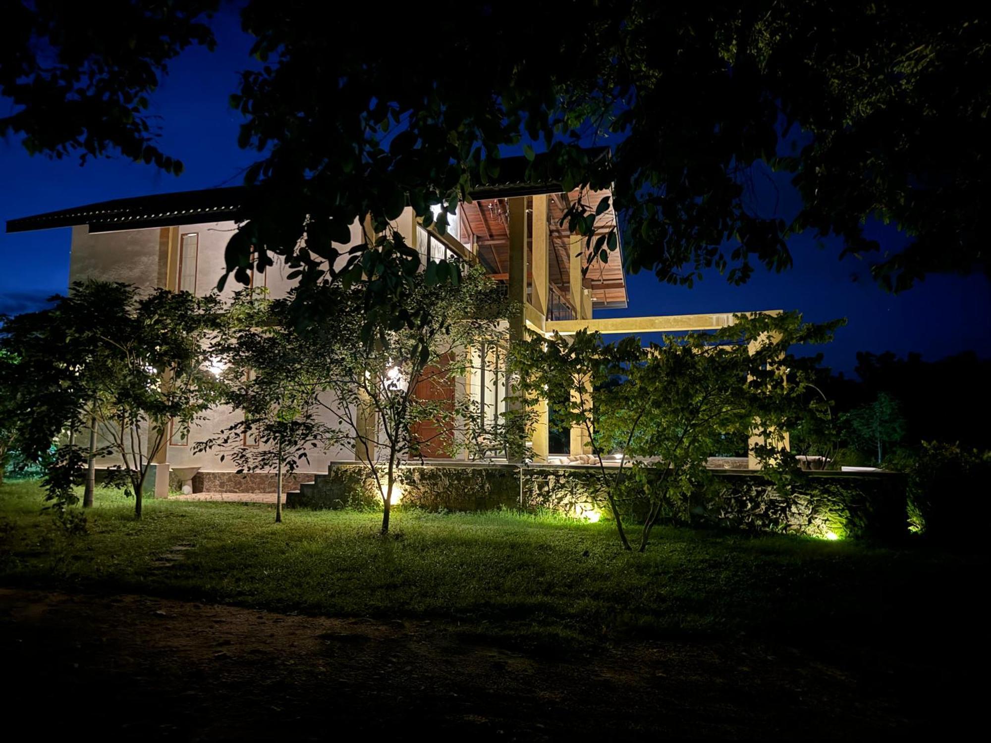 The Villa Lakeshore Holambra Exterior foto